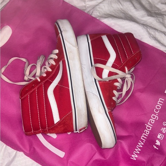 Vans - Picture 2 of 6